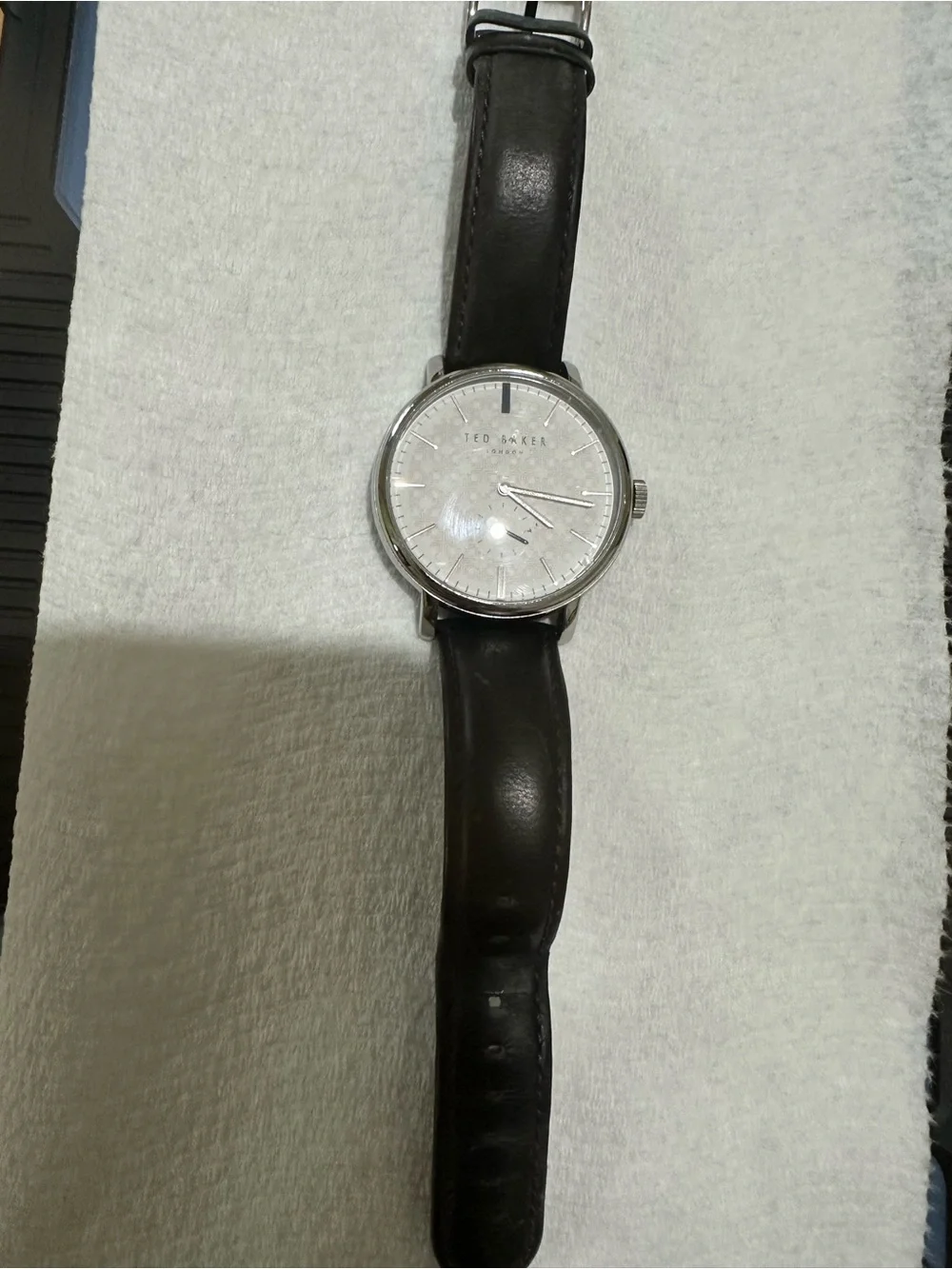 Ted Baker Silver Case Black Leather Strap Cream Textured Dial Watch